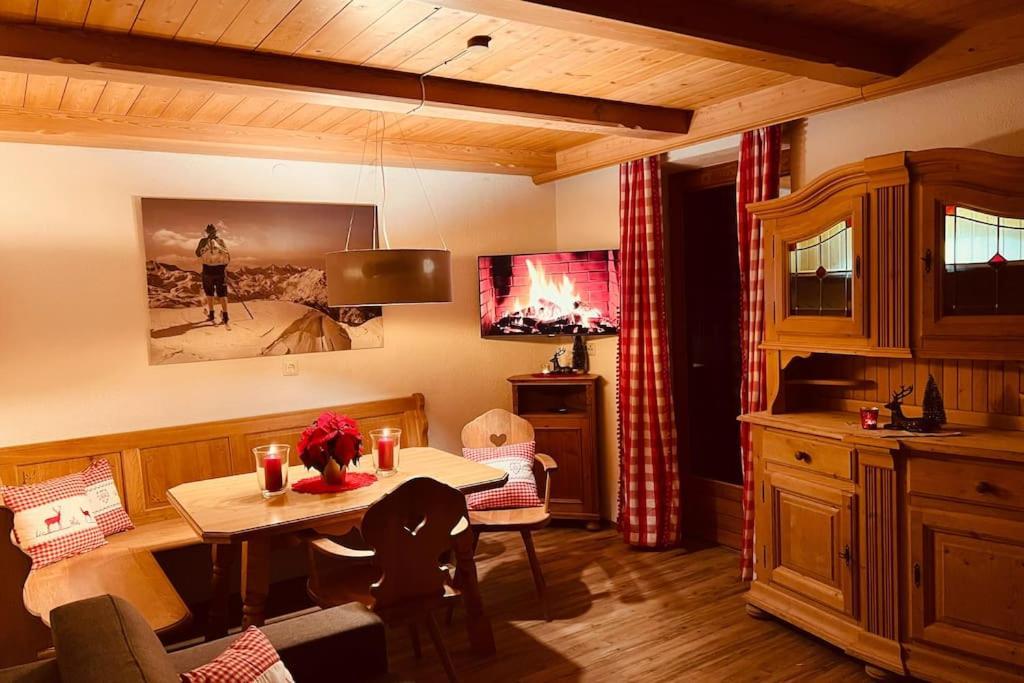 Ferienwohnung Gamsbock Panorama View Balkon, Gartensauna, Garten, Grillplatz Stumm Eksteriør billede